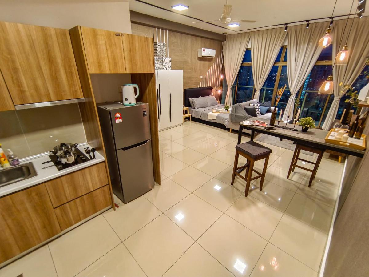 Apartemen -lake View-mount Austin Ikea Toppen 10 Mins - C113a