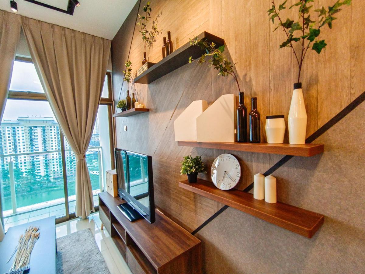 Apartemen -lake View-mount Austin Ikea Toppen 10 Mins - C113a Johor Bahru