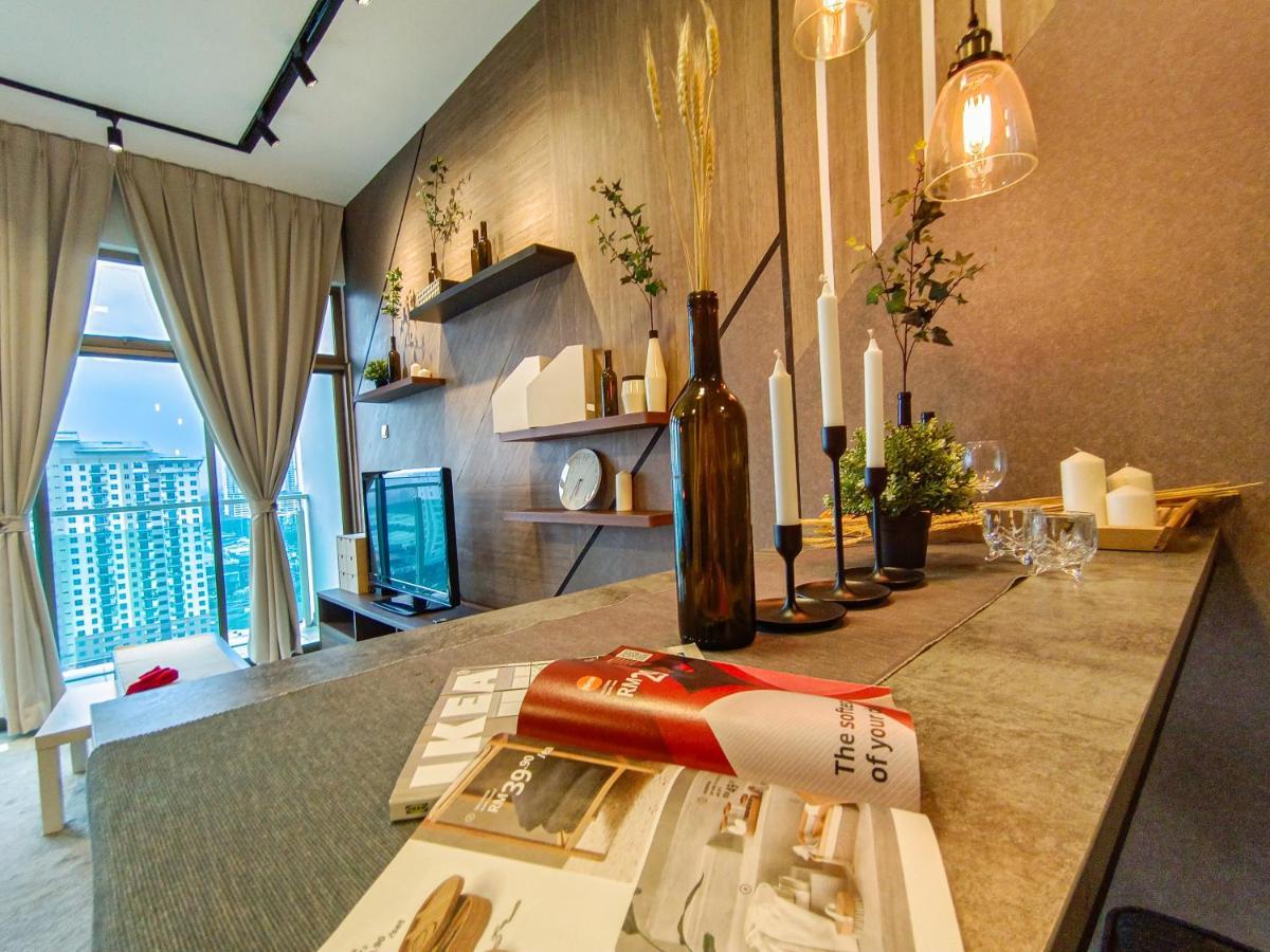 Apartemen -lake View-mount Austin Ikea Toppen 10 Mins - C113a *